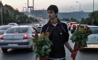 Men on the bridge - Köprüdekiler